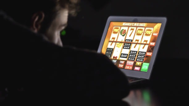 Gem Saviour tier progression display on seven777 slot platform